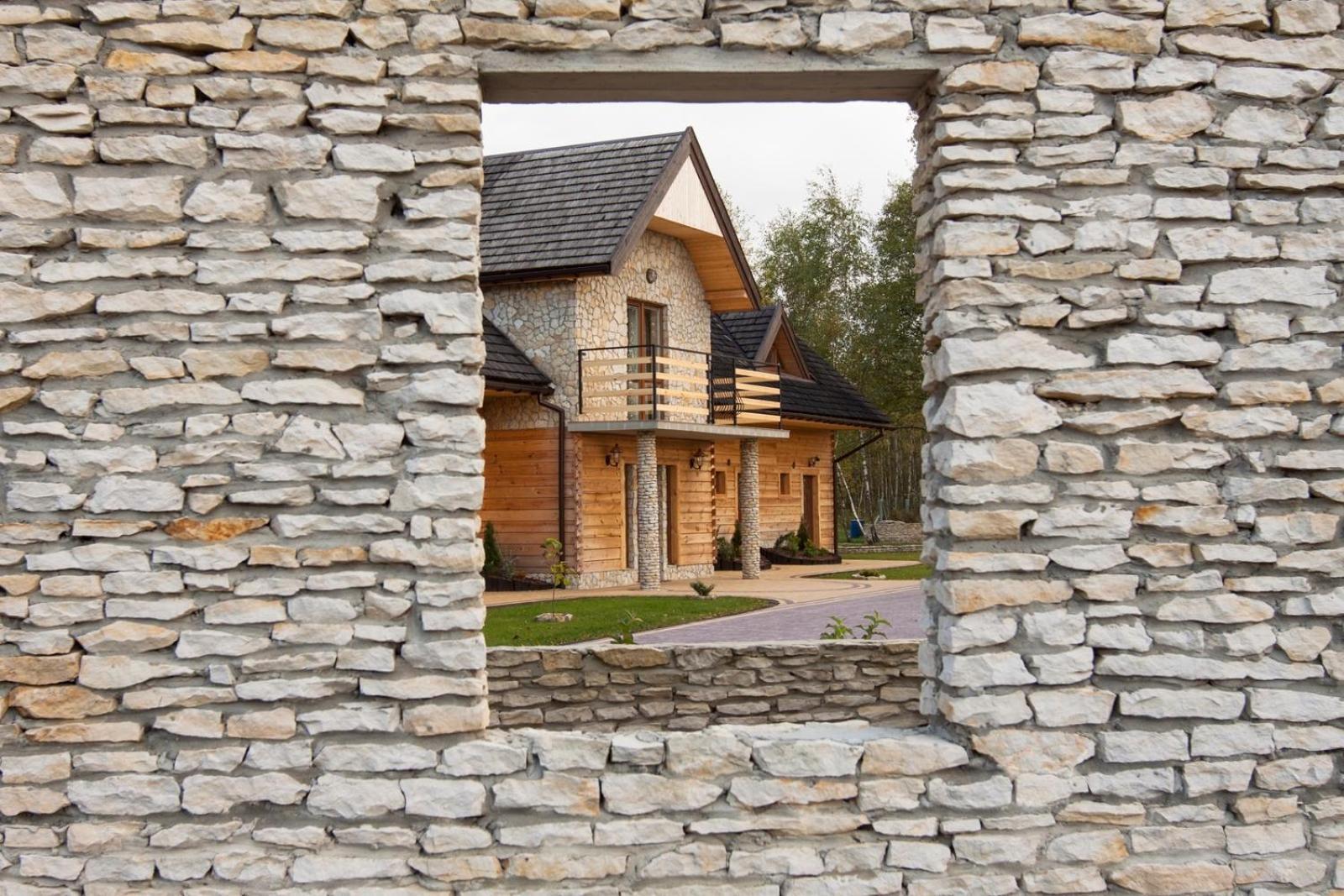 Zajazd Golebiowski Lipsko Exterior foto